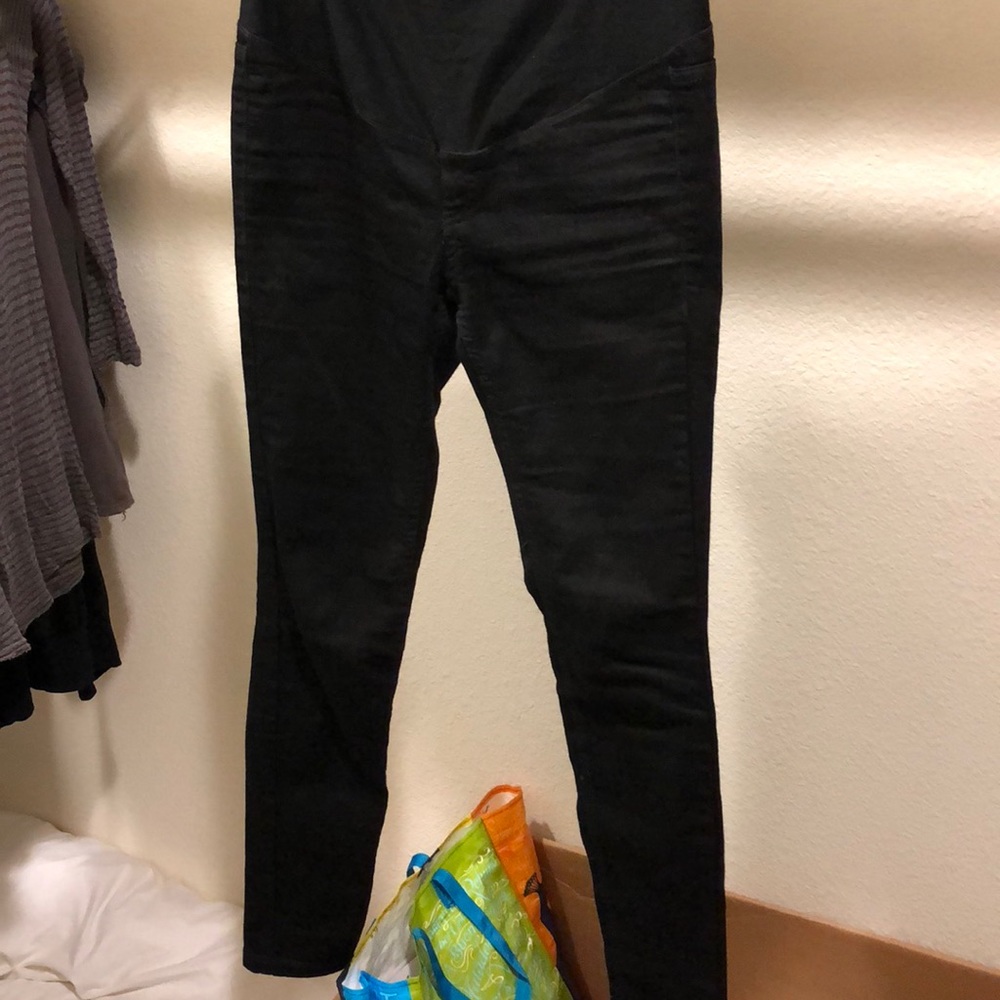 Maternity skinny jeans